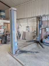 2 Post Car Lift Ramp Ravaglioli European 2.2 Ton 3 Phase