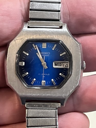 Nice seiko dual blue dial - seiko,