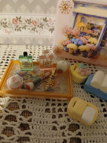 Dolls house 12th - house, 1/12th
