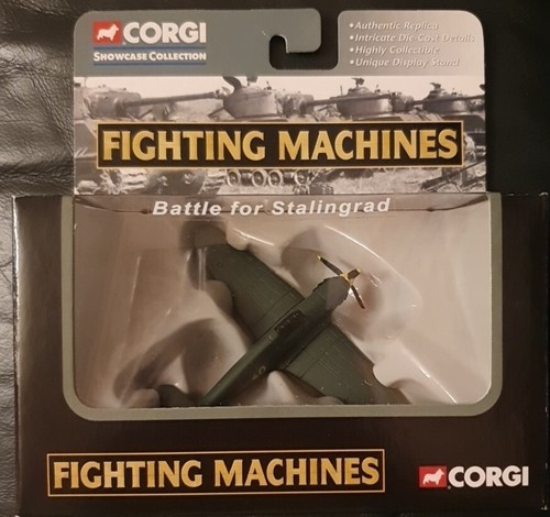 Corgi fighting machines battle - fighting,
