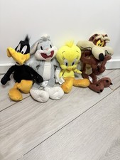 Looney Tunes Plush Bundle Bugs