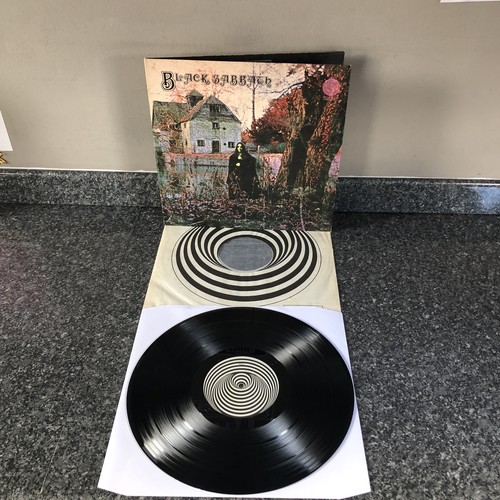Vinyl black sabbath self - vinyl,