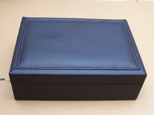 Padded exterior coin - padded,