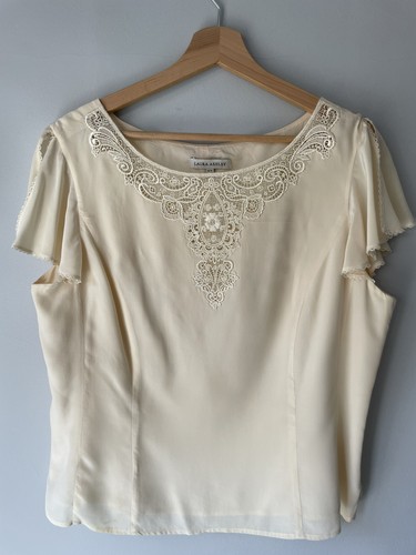 Laura ashley women top - laura,