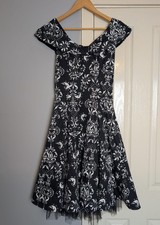 Hearts & Roses Women's Black