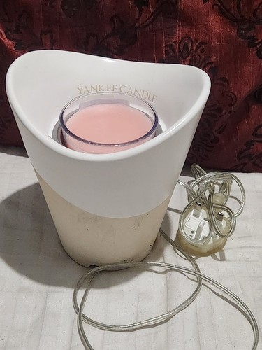 Yankee candle wax warmer - yankee, warmer,model