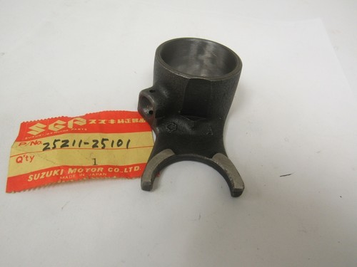 Suzuki shift fork rv90 - fork,