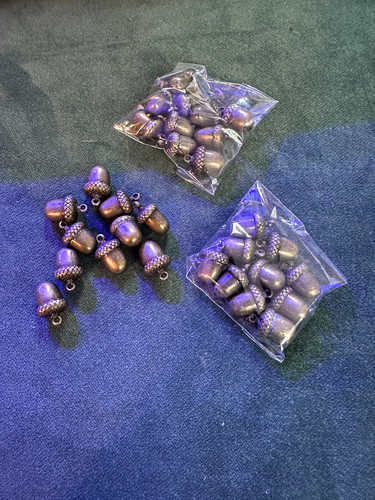 Small metal acorns baubles - small,