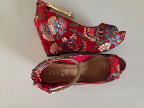 Asian embroidery style red