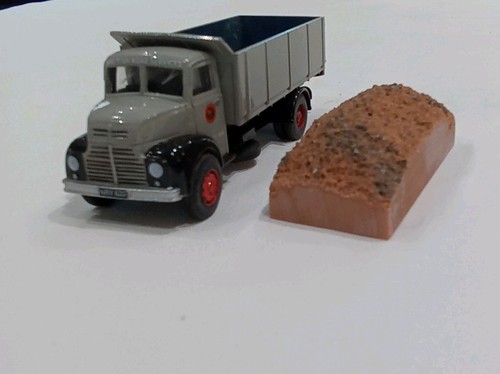 Base toys leyland comet - comet, tipper