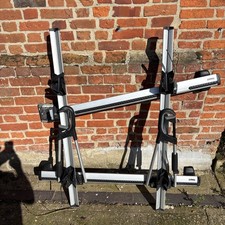 Thule roof rack with two Atera