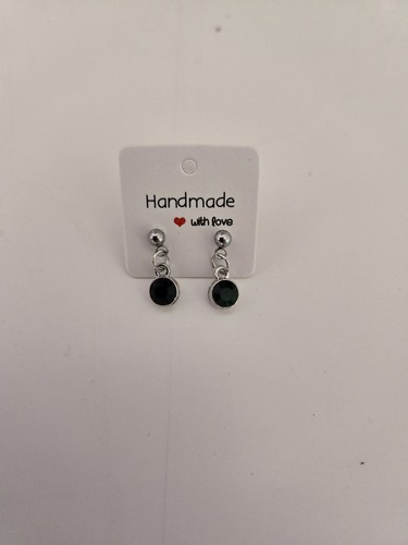 Dark green birthstone - green,