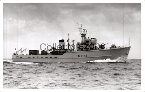 Royal navy minesweeper - navy, hms