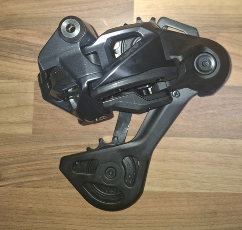 Shimano m8260 di2 steps - shimano,