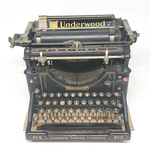 Nice antique 1920s underwood - nice,