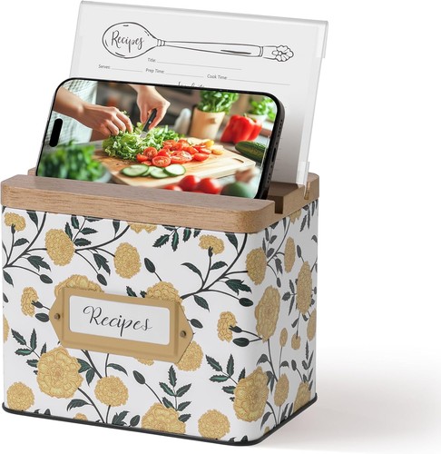 Recipe box with cards - box,