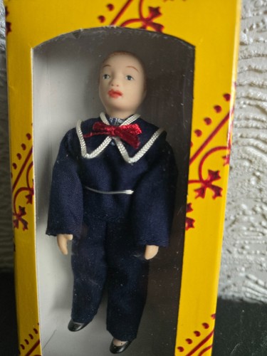 Dolls house accessories del - dolls,