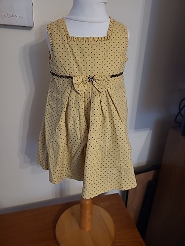 Sarah louise dress age - sarah,