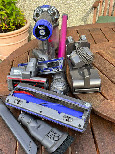Dyson absolute cordless - v6,