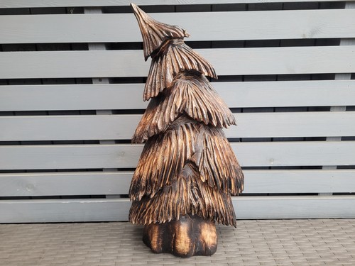 Chainsaw carved wooden - chainsaw,