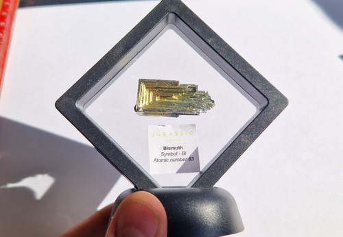 Bismuth crystal a super - crystal,