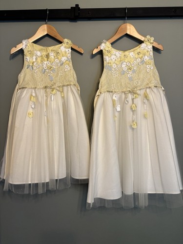 Two dresses lemon - two, white