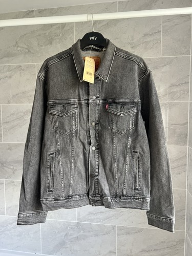 Levis mens bnwt denim - bnwt,