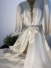 VT ST MICHEAL PURE SILK CREAM DRESSING GOWN/ ROBE SIZE 14
