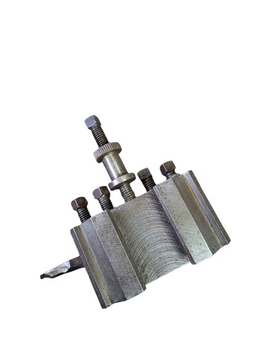 Quick change lathe tool holder - change,