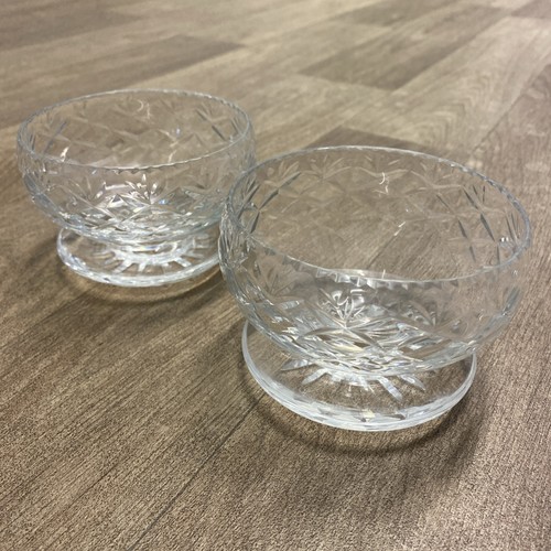 Pair glass cut - of,
