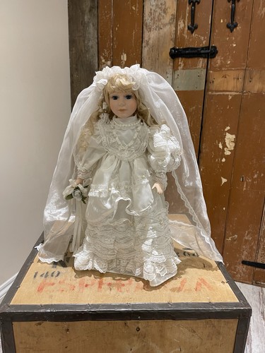 Vintage porcelain bride doll - vintage,