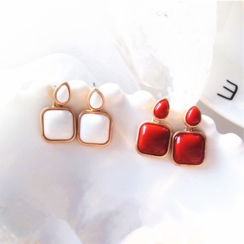 Women gold retro style - retro,