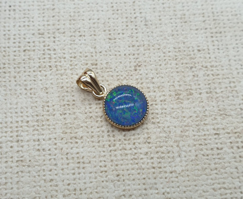 9ct yellow gold australian - yellow,