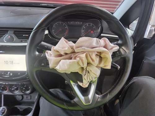 Steering wheel vauxhall corsa - wheel,