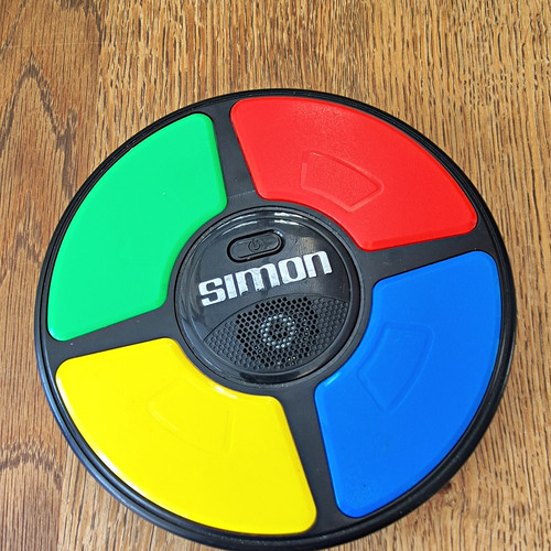 Hasbro simon handheld - hasbro,