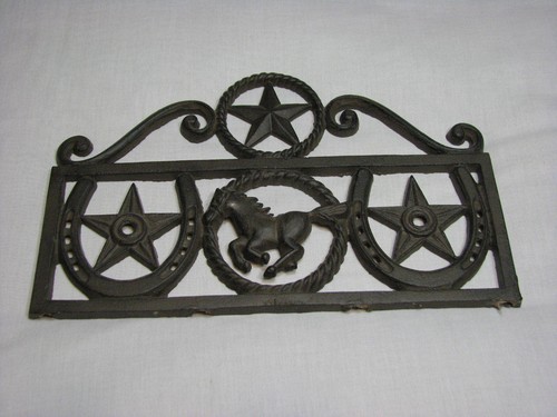 Iron metal horse horseshoe - horse,