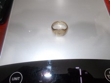 9ct GOLD Ring  scrap  7 grams