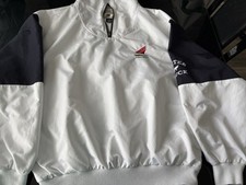 Men’s Top Cutter And Buck Size Med Very Good Clean Con Hardly Worn