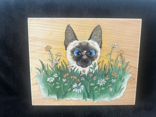 Bee wildered stamps happen - bee,