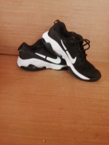 Nike zoom bella runners size - nike,