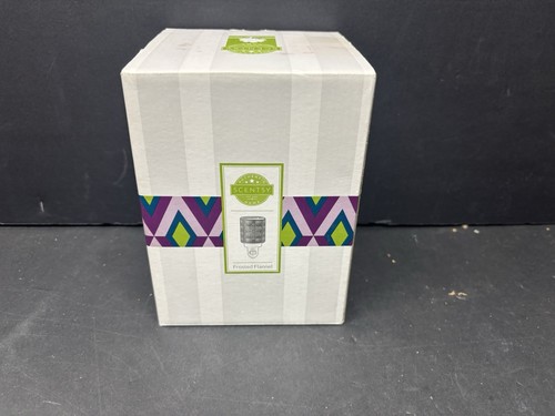 Scentsy holiday mini warmer - scentsy, mini-warmer