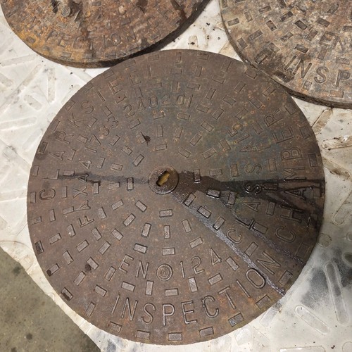 Cast iron manhole - cast, cover