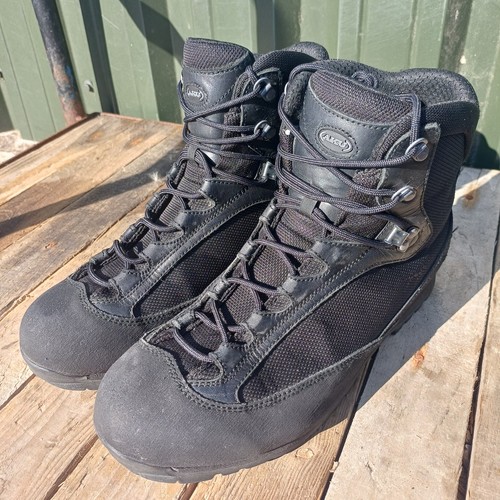 Black aku goretex - aku, lined