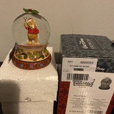 Disney Showcase Disney Traditions Small Christmas  Pooh Snow Globe” KISS OF SNOW