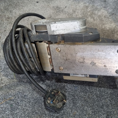 850w elu hobel - 850w, power