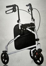 Lightweight Tri Walker Three Wheeled Walking Aid Mobility Walker -Silver.