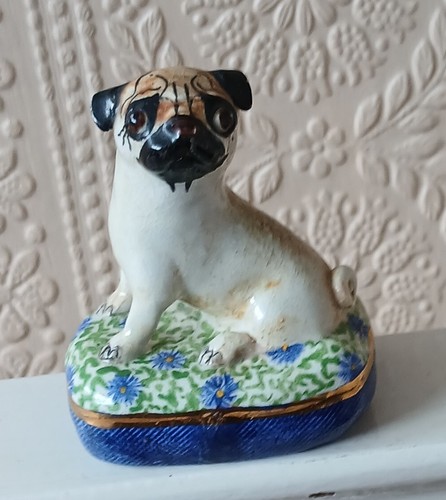 Basil matthews pottery pug - matthews,