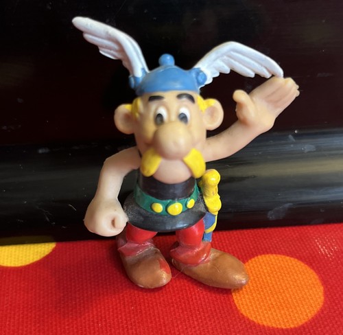 Asterix vintage pvc figure - asterix,