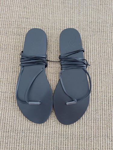 New black ancient - black,