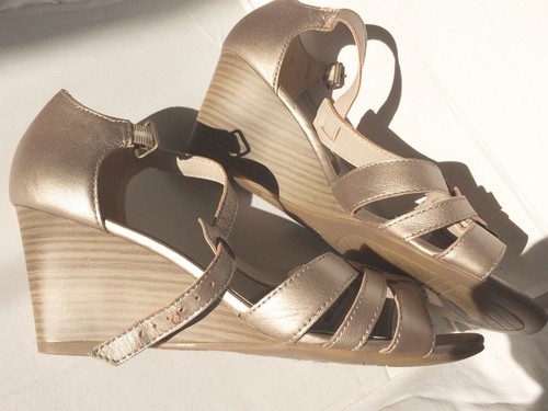 Bar ankle strap - t, wedges